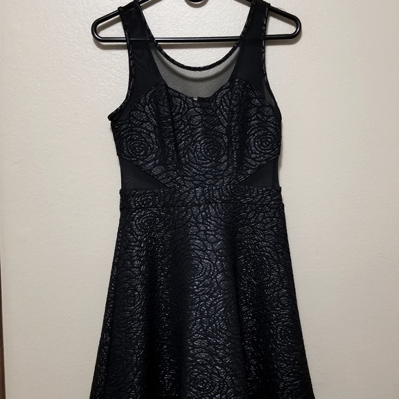 NWOT Black Embossed Rose Texture Dress - Picture 3 of 6